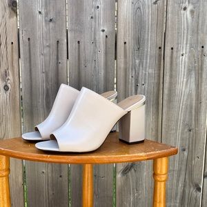 3/$40 👀 Calvin Klein chunky heels